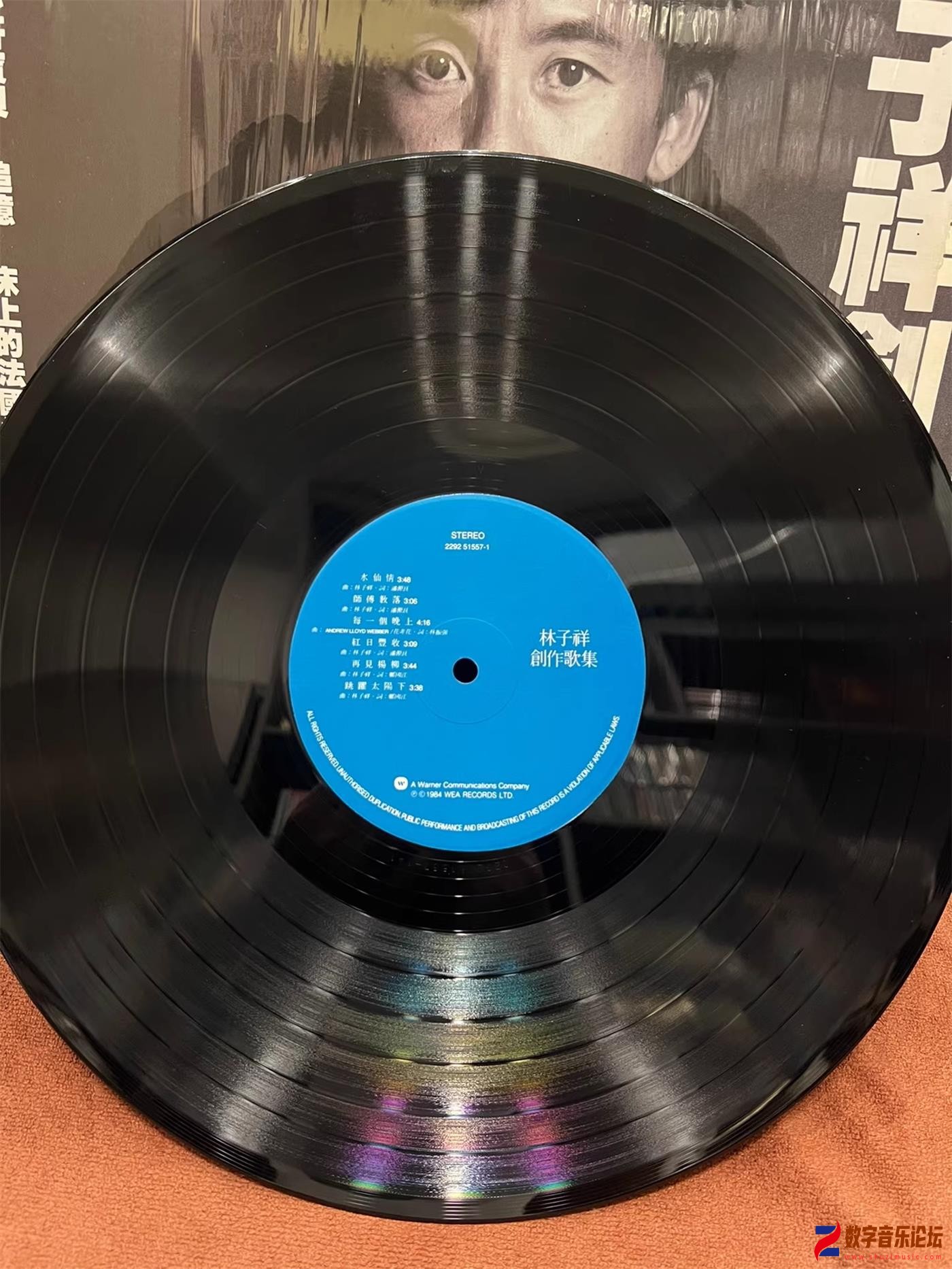CD-.jpg