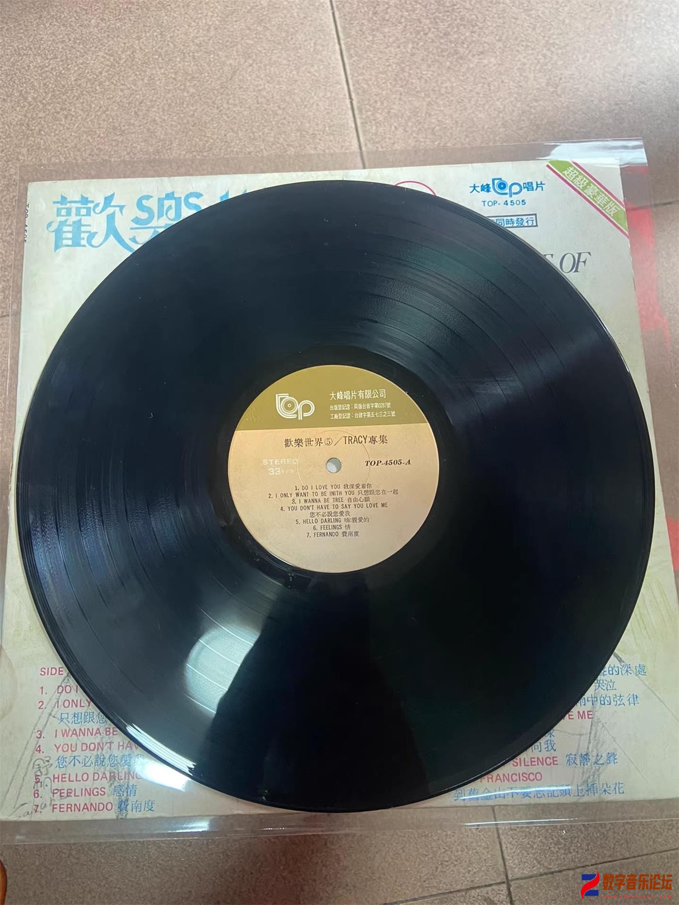 CD-.jpg