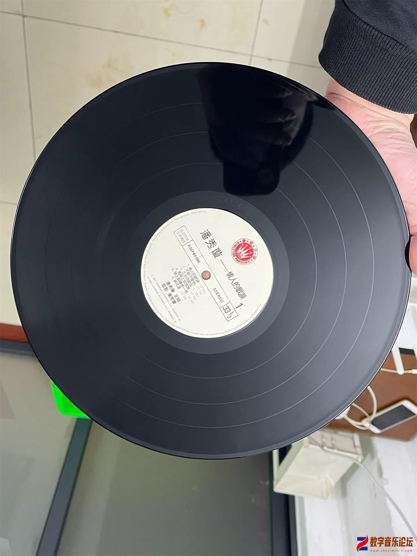 CD-.jpg